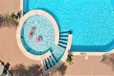 Image de Appartement accueillant près de la plage