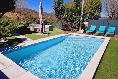 Image de Haut de villa piscine privée jardin terrasse à 5' de la plage et à 15' de Bastia