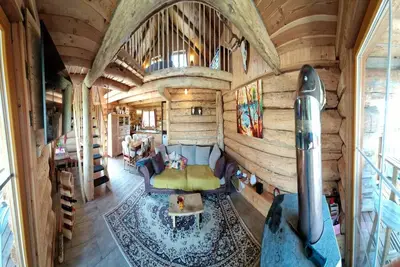 Image de Joli chalet à Klagenfurt avec bain à remous