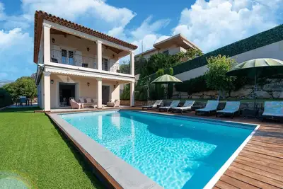 Image de Villa Mathilda avec piscine près de Nice