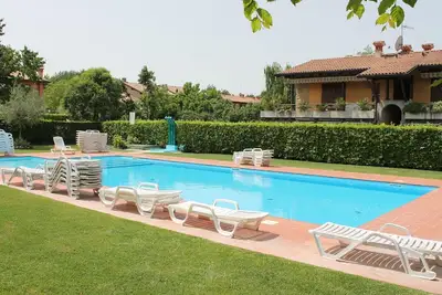 Maison de vacances dynamique à Lazise avec piscine