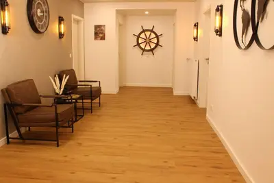 Image de Fewo Direkt am Deich 8 Personen + 2 Kleinkinder 150qm 2 Bäder 5 Zimmer Terrasse