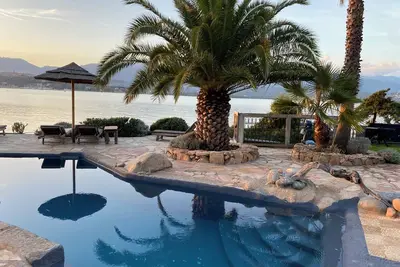 Image de Mini villa pour 2 personnes plage privée