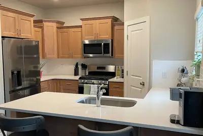 Image de Cute Modern townhouse close many Utah national parks