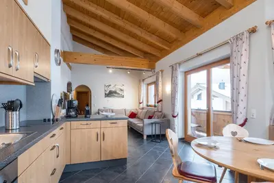 Image de Appartement au bord de la piste avec balcon