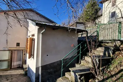 Maison de vacances \"Casetta Immersa nella Natura\" avec vue sur les montagnes et jardin privé