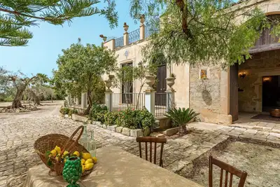 Image de The Holiday & Art Seahorse House\nTenuta Bastonaca - Casale \"Moresco\"\n\n\n