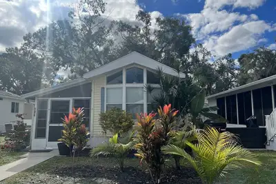 Image de Cottage in Sun Outdoors Sarasota