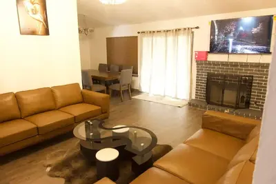 Image de Newly Renovated Peaceful Home in Ceres\n\n