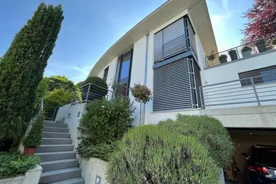 Image de Panoramic spacious House with Garden & Garage. Sleep 6. Kids welcome. No pets.