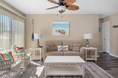 Image de Waterfront Ocean Villa - Indoor Pool Year Round!