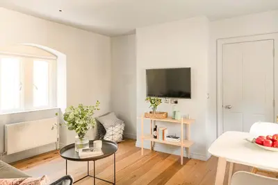 Image de St Catherine's Hospital - Superior Apartment
