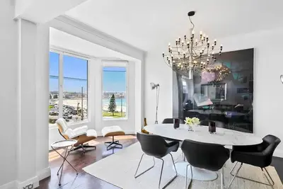Image de Chic Bondi Beach Escape - Direct Beach views - New