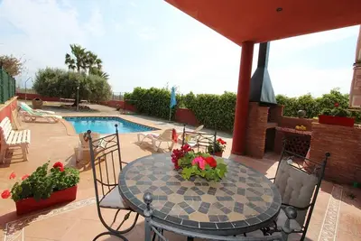 Image de Maison avec piscine, clim, WiFi gratuit, près de la mer, animaux bienvenus, plages et gastronomie locales