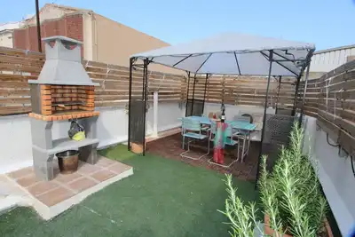 Image de Appartement proche de la mer avec Wifi gratuit, climatisation optionnelle, animaux acceptés et plage pour chiens