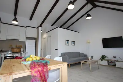 Image de Appartement idéal proche mer, wifi gratuit, clim. en option, animaux acceptés, plage pour chiens