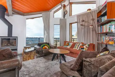 Image de Magnifique Chalet Individuel Rénové, 6 Chambres, 12 Pers. avec Services Premium