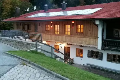 Image de Maison de vacances Miesbach pour 1 - 6 personnes avec 3 chambres à coucher - Maison jumelée