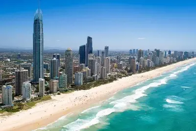 Image de Meriton A stone's throw to the Beach, High level