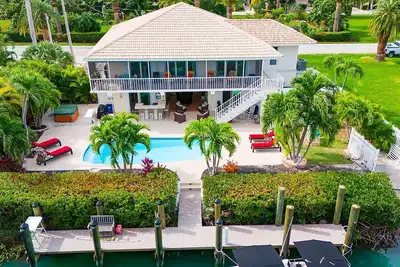 Image de Sea View 3bed/2. 5 bath with private pool