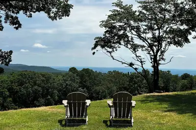 Image de New Iron Mountain View Cabin