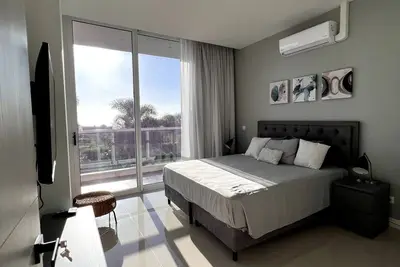 Image de Grand View  2 Bedroom Apartment, Gym, Garden and Pool