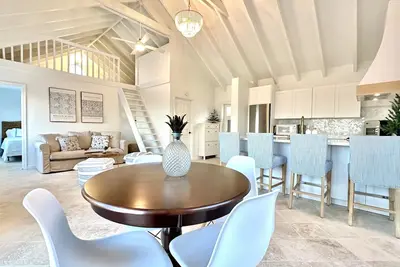 Image de Guest Cottage in Beach Community near golf, marina and tennis.