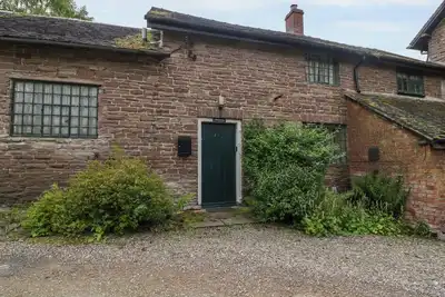 Image de Yew Tree Cottage, pet friendly, with open fire in Leominster