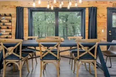 Image de BreaverTree Cabins. Two cabins on Five acres.