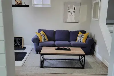 Image de Excellent location, free parking and very clean