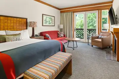 Image de #1315 | Studio | The Lodge At Spruce Peak | Big Mountain Views 3rd floor