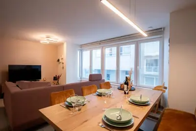 Image de Lovely La Marée with lateral sea view by Interhome