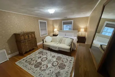 Image de Beautiful Spacious 4brm House!