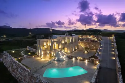 Image de Private Hillside Cycladic Estate with mountain and ocean views olive grove