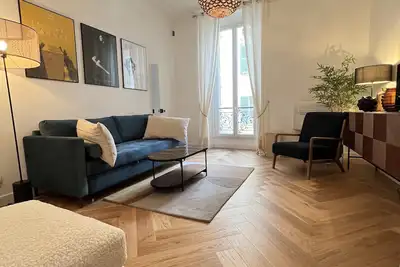 Image de 2 bedroom apartment Cannes Center. 2 steps from the sea