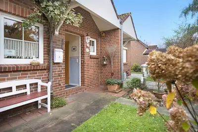 Image de Typical East Frisian semi-detached house, the house \"Wattenmeer\" High-quality, comfortably furnished semi-detached house