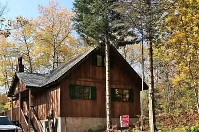 Image de Rendezvous Cabin ~ A/C & Ensuite Sauna & More!