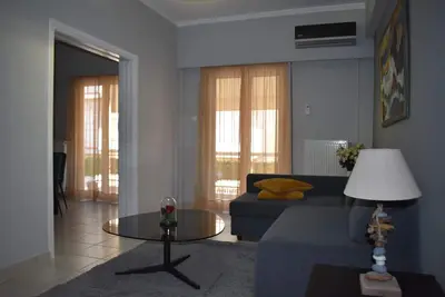 Cozy & Modern 2br apartment in Kaisariani
