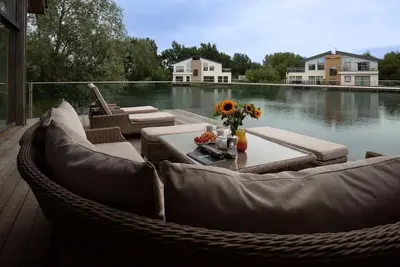 Image de Heron Lodge | Lakehouse with Hot Tub & Kayak