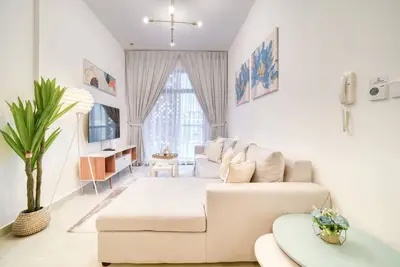 Image de Radiant 1br at Binghatti Mirage Jvc by Deluxe Holiday Homes