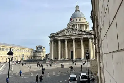 Image de Spacieux 3 Pieces avec vue sur le Panthéon