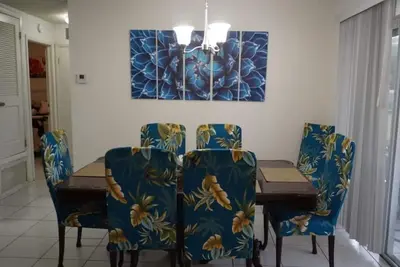 Image de Sleeps 8-3 Bedrooms 2 Full Bathroms+Gameroom your perfect vacation home!
