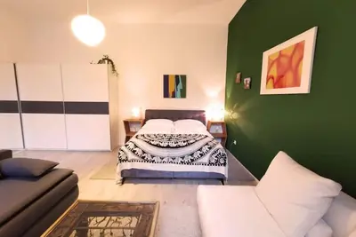 Image de Green Palm - cozy, central with green view