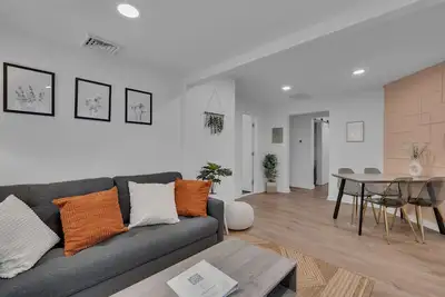Image de Modern 2-Bedroom Family Beach Bungalow