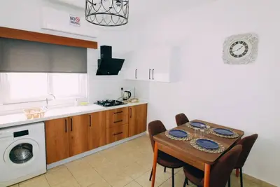 Image de 2 Bed Famagusta Apartment - Central, Cosy & Modern
