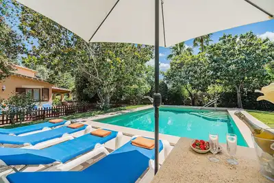 Cuixac, A Quiet Country Villa In Pollensa