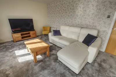 Image de Toothbrush Apartments - 2 Bed/2 Bath - Neptune Square