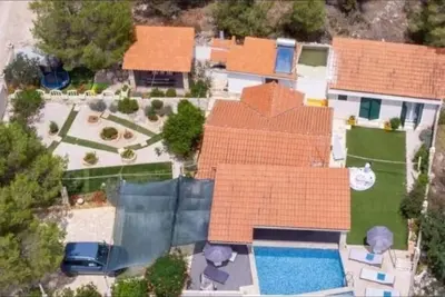 Image de Seclude charmy house with pool 200m from sea