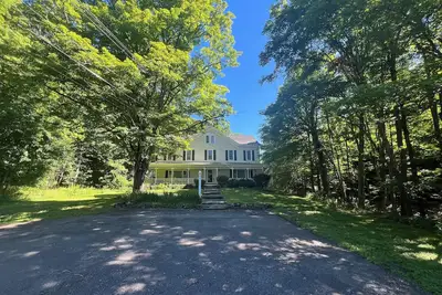 Image de Great For Families! 3 Minute Walk To Main Street & 1 Mile From Windham Ski Mt.