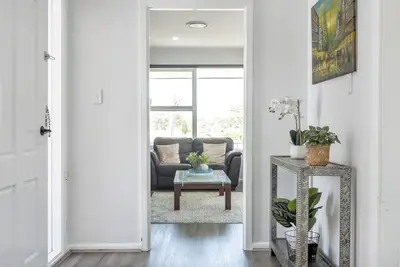 Image de Quiet Elevated Serene Home